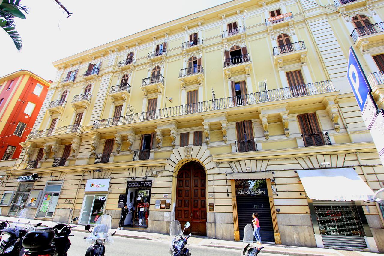 B&B Vitruvio Suites Formia Ngoại thất bức ảnh
