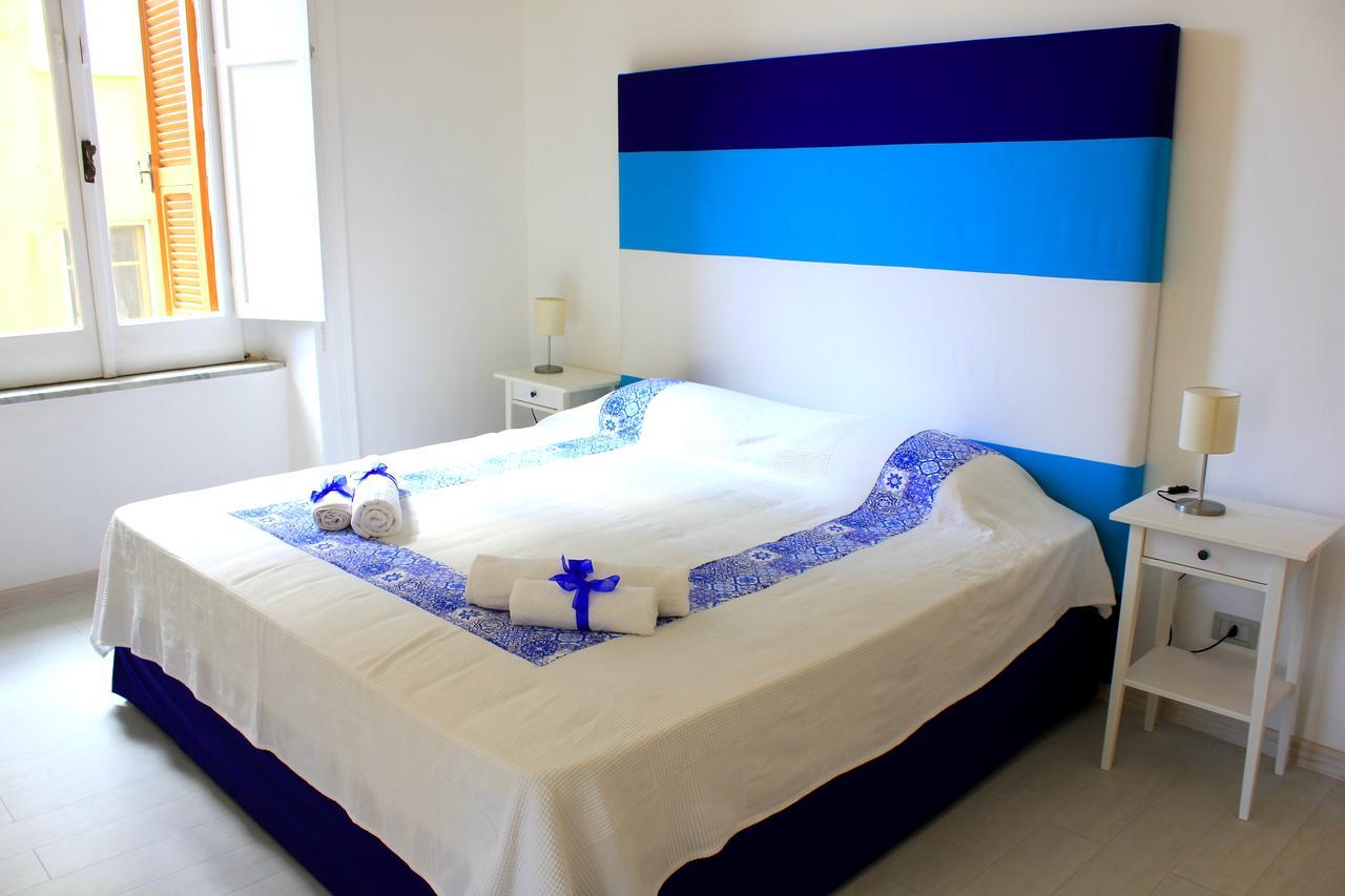 B&B Vitruvio Suites Formia Phòng bức ảnh